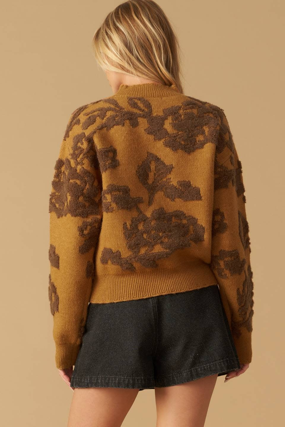 TEXTURED PULLOVER SWEATER