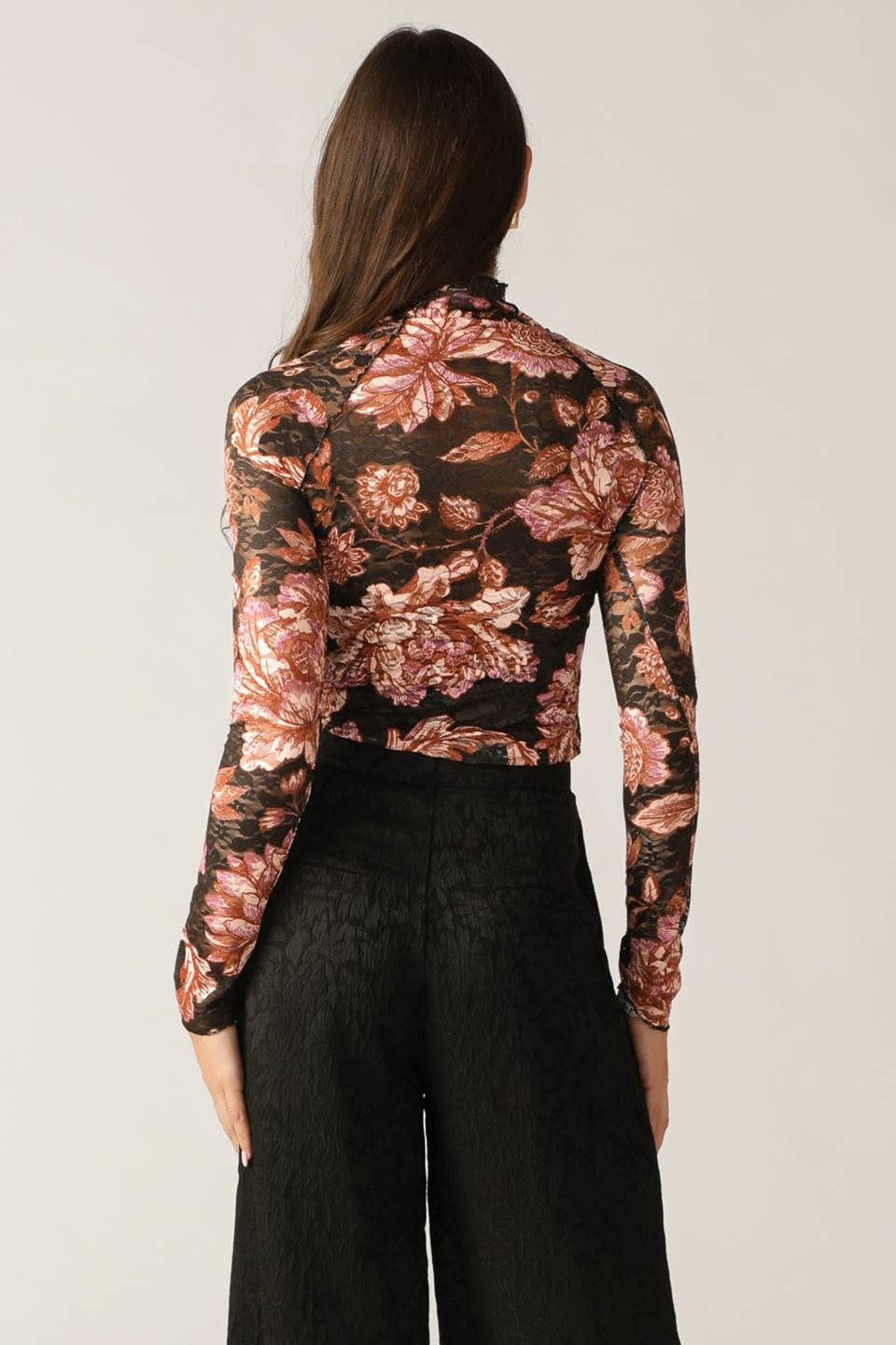 SHEER FLORAL LSLV BLOUSE