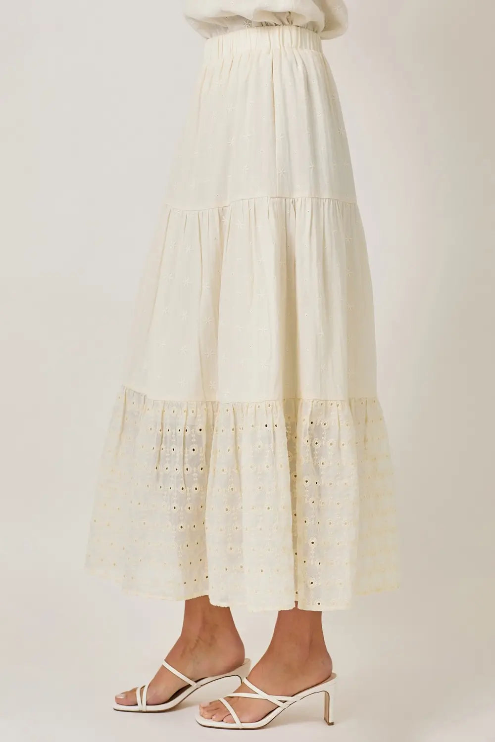 EMBROIDERED EYELET TIERED SKIRT