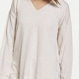 V NECK ATHLEISURE TOP