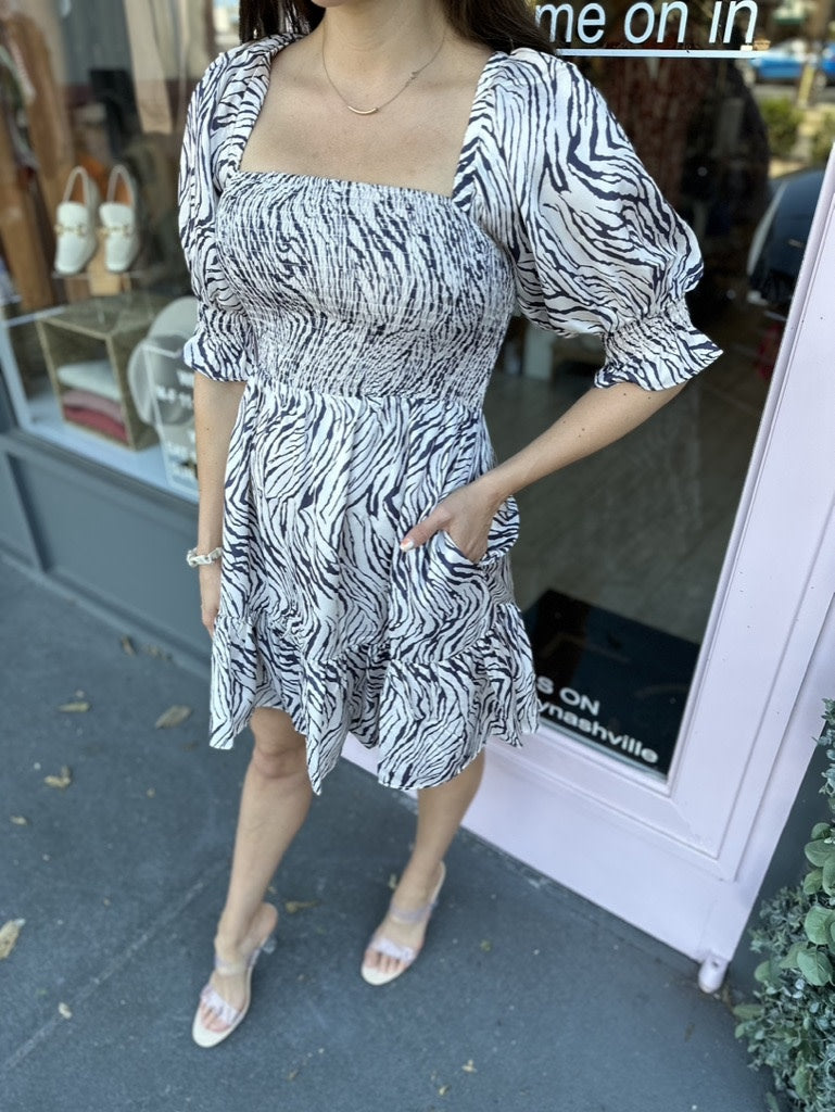 SATINE SMOCKED ZEBRA DRESS