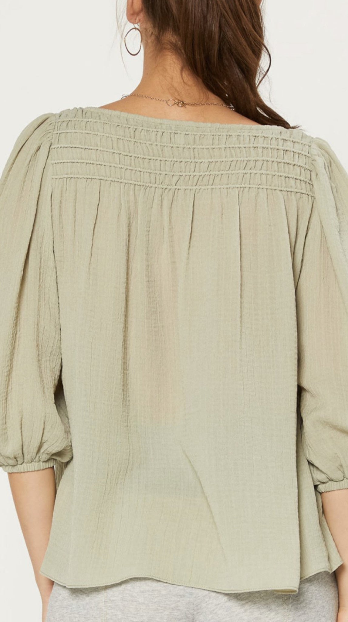 WIDE NECK CHEST SMOCKED TOP