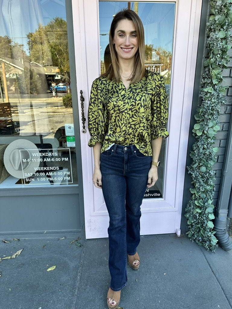 SMOCKED NECK BALLOON SLEEVE TOP
