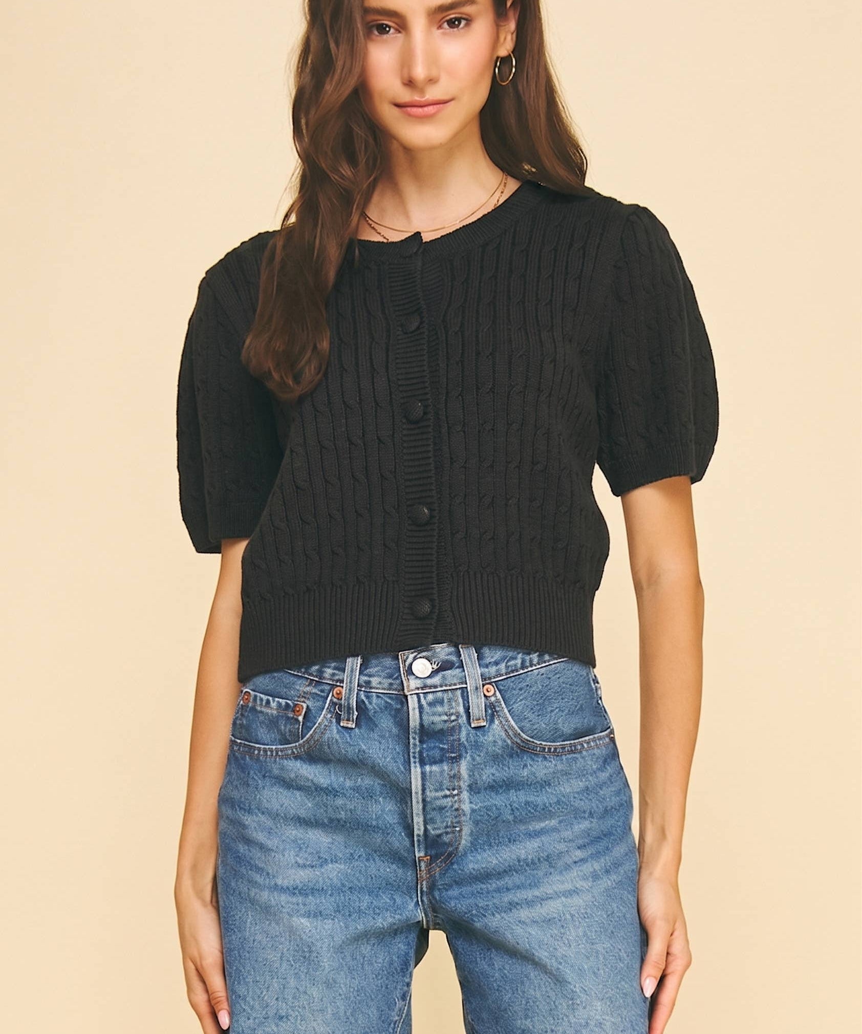 CABLE KNIT SHORT SLEEVE CARDIGAN