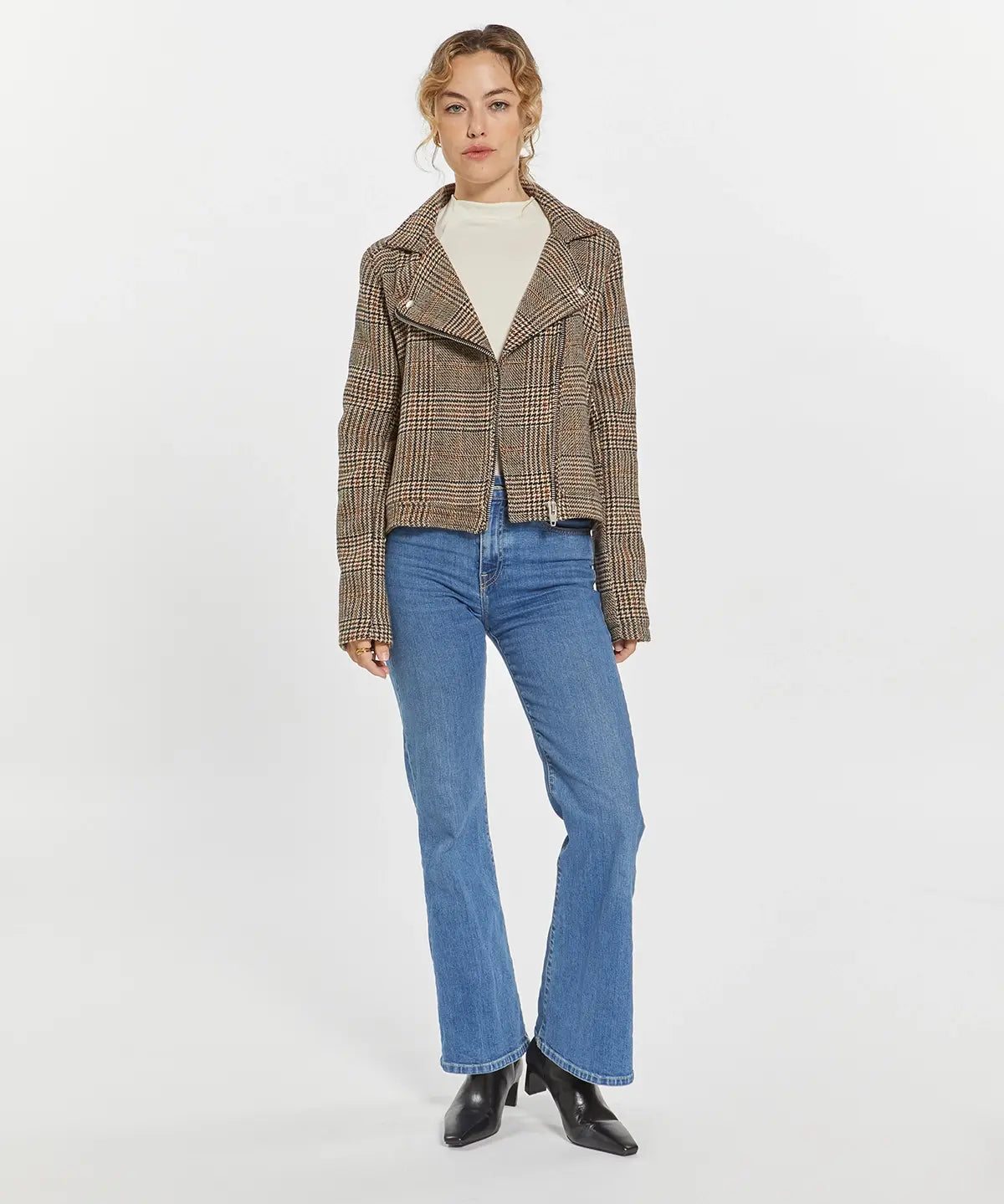 VARDEN ZIP UP JACKET