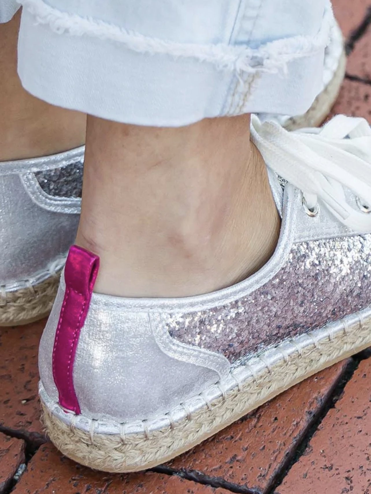 KYLIE SNEAKER