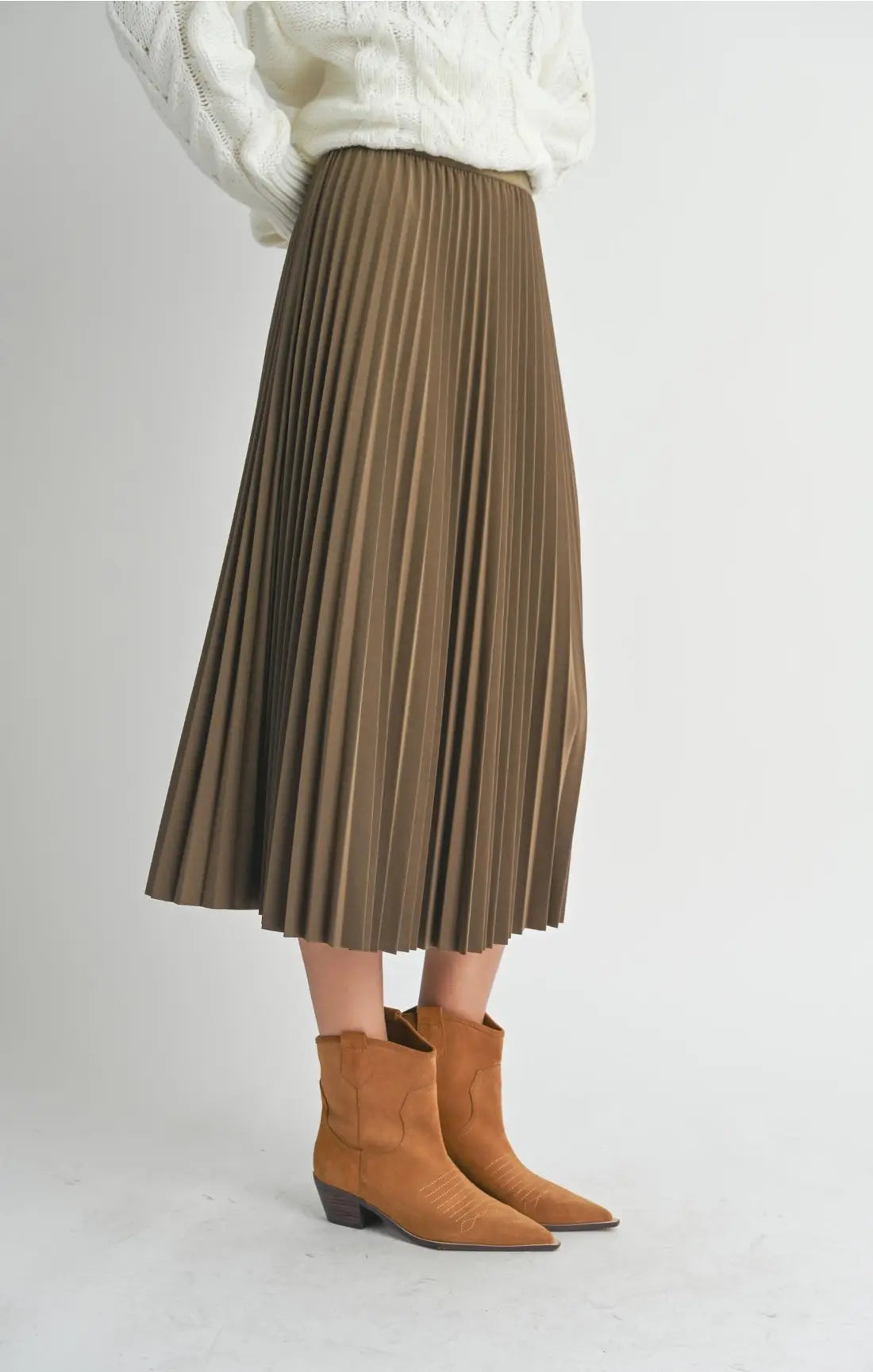 OUR FAVORITE PLEATED MIDI SKIRT