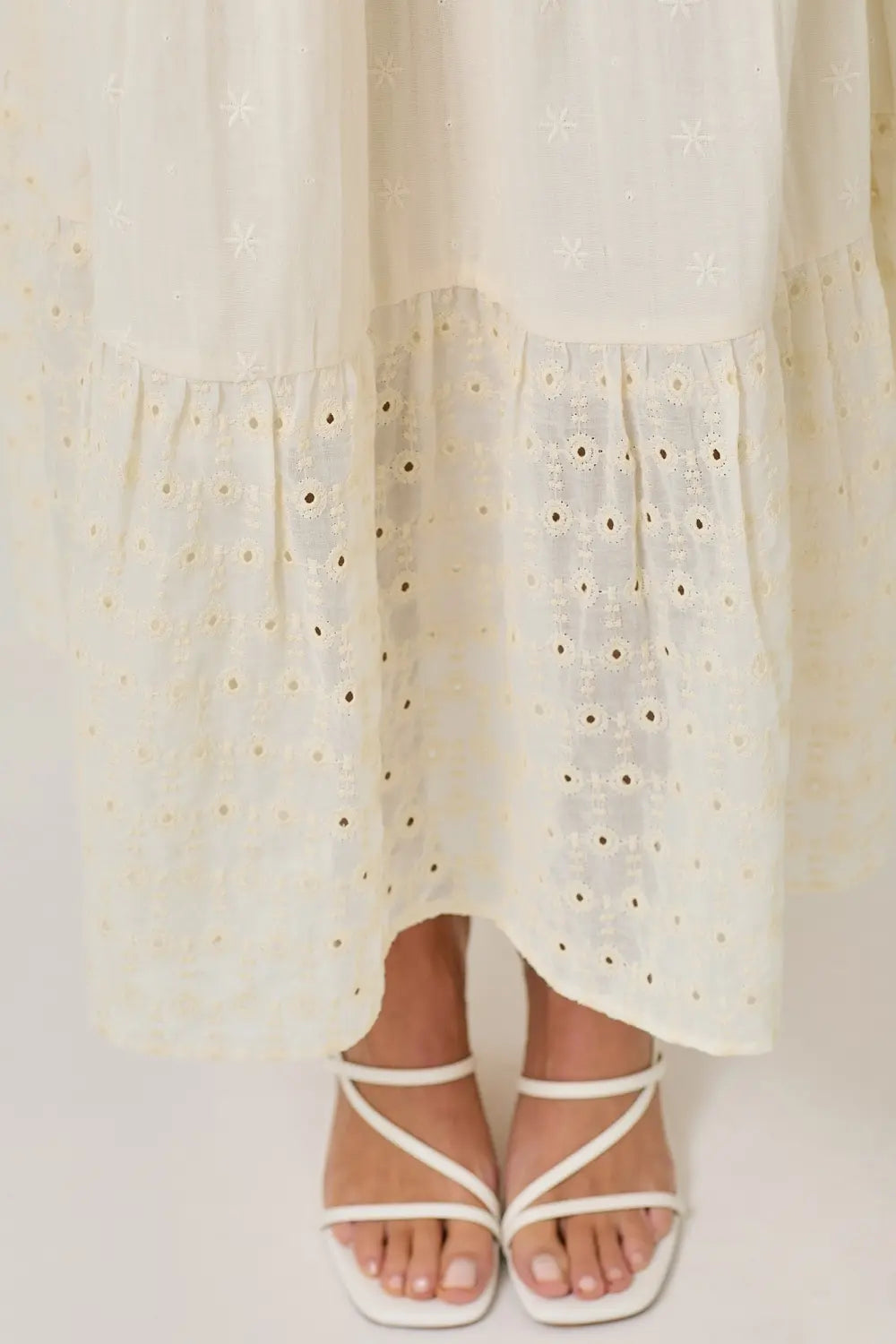 EMBROIDERED EYELET TIERED SKIRT