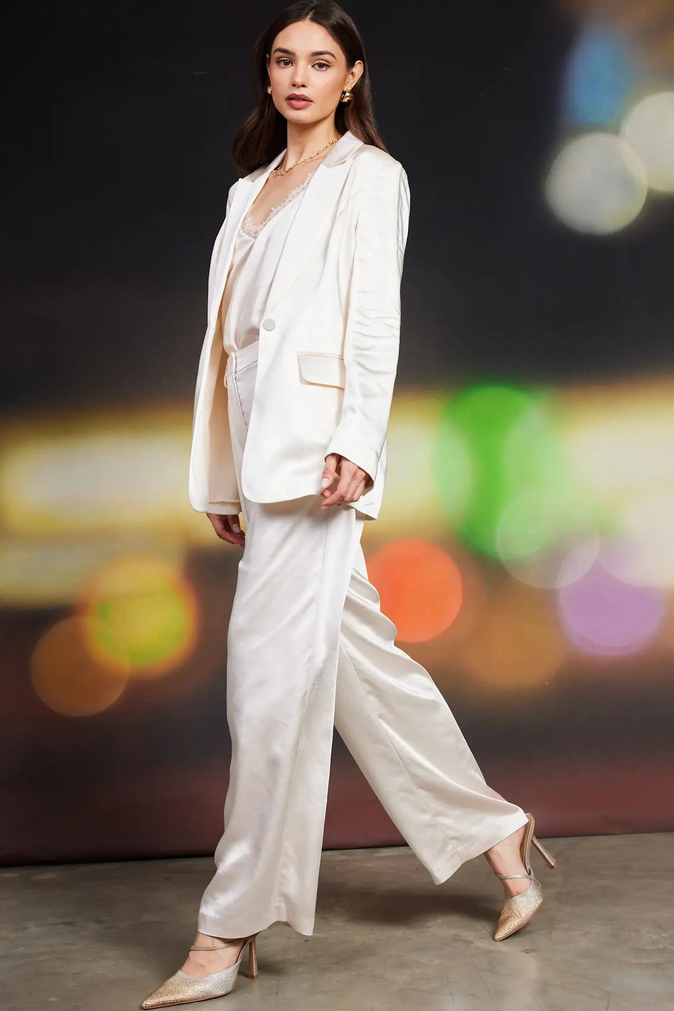 SINGLE BUTTON WINTER SATIN BLAZER