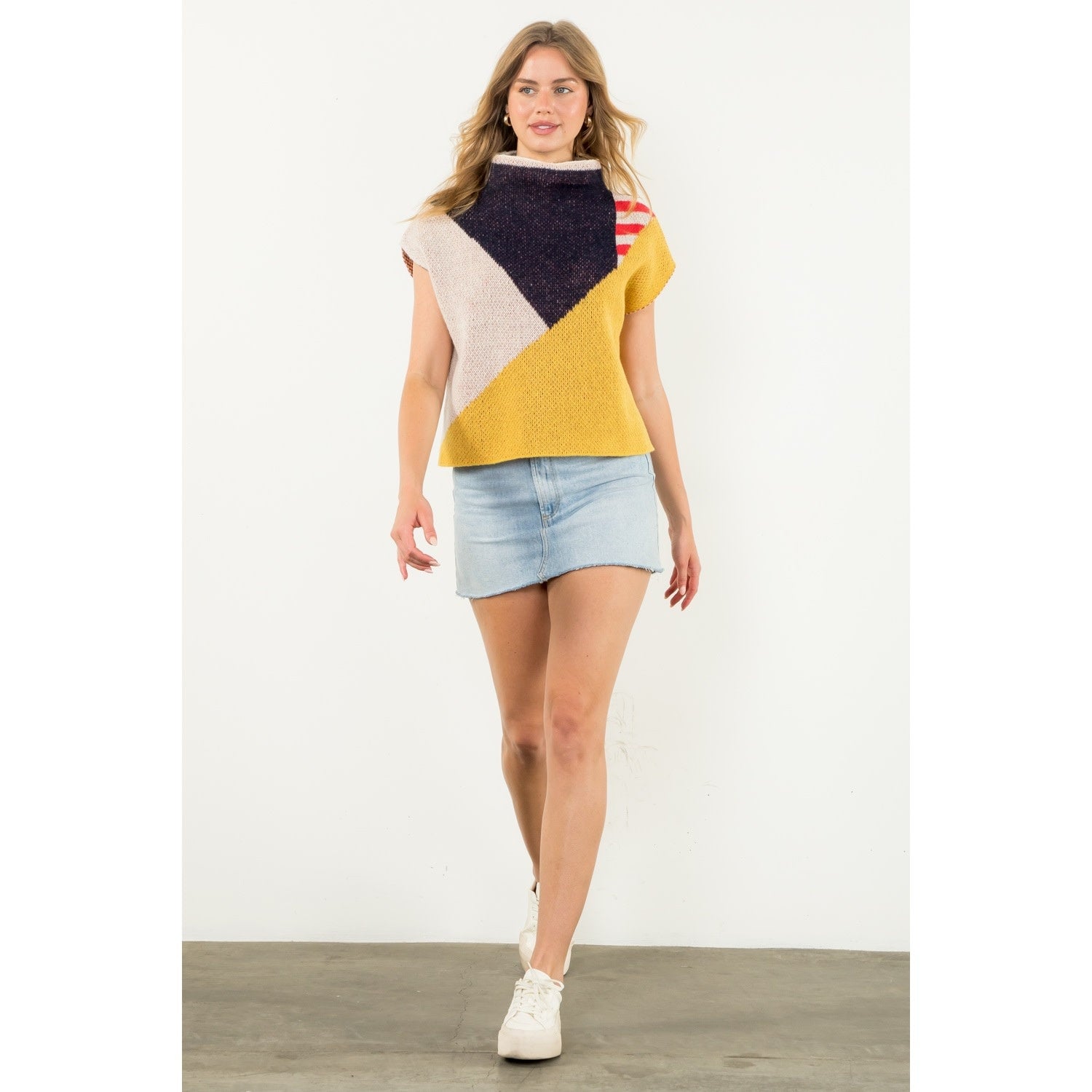 PATTERN KNIT VEST