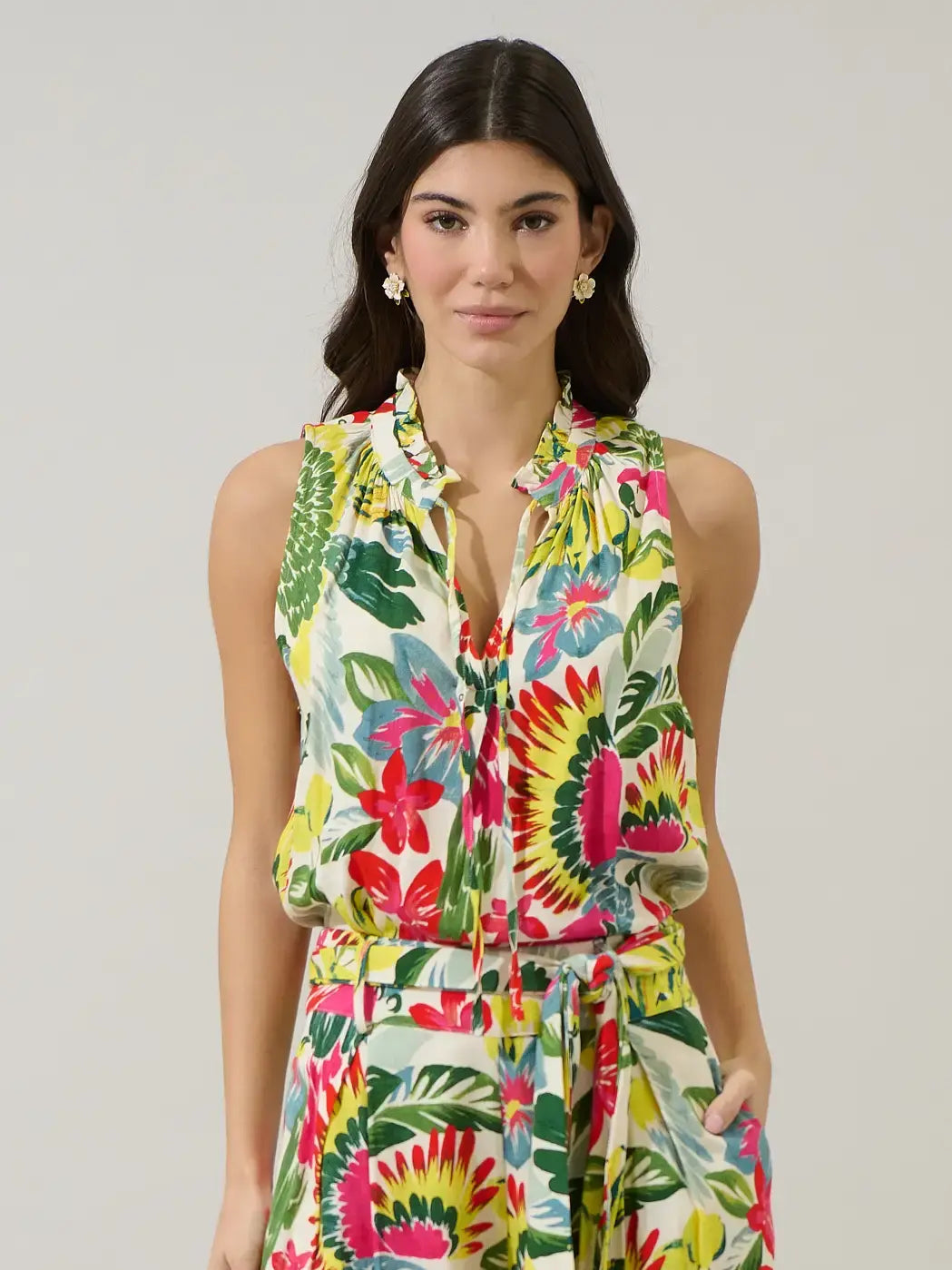 LISSA TROPICAL SLEEVELESS BLOUSE
