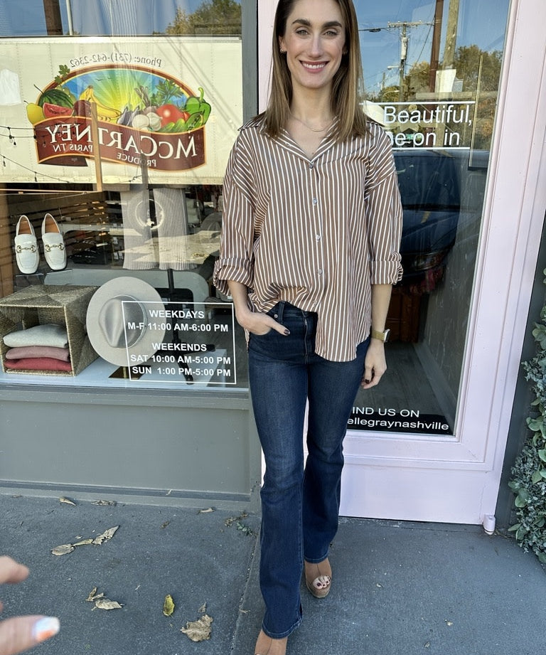 BUTTON DOWN BOYFRIEND STRIPED TOP