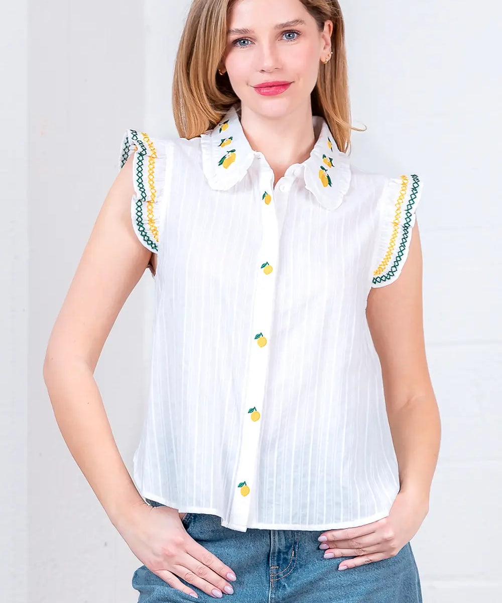 RUFFLE SSLV LEMON EMBROIDERED TOP