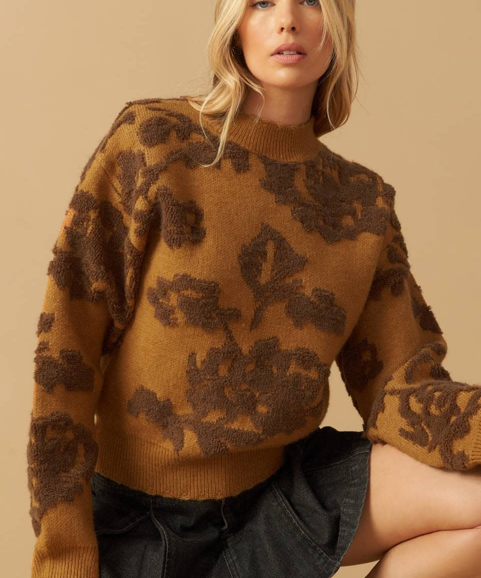 TEXTURED PULLOVER SWEATER