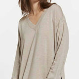 V NECK ATHLEISURE TOP