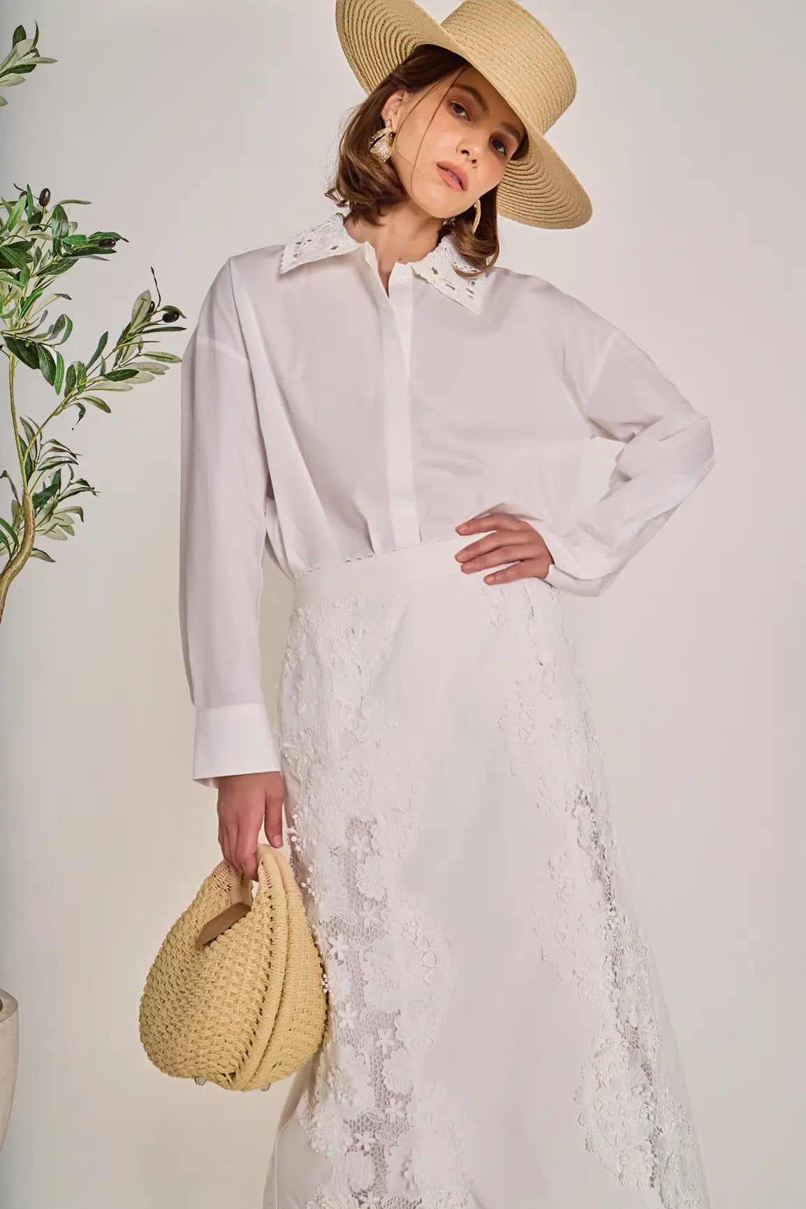 BRIA CROCHET COLLAR BUTTON UP