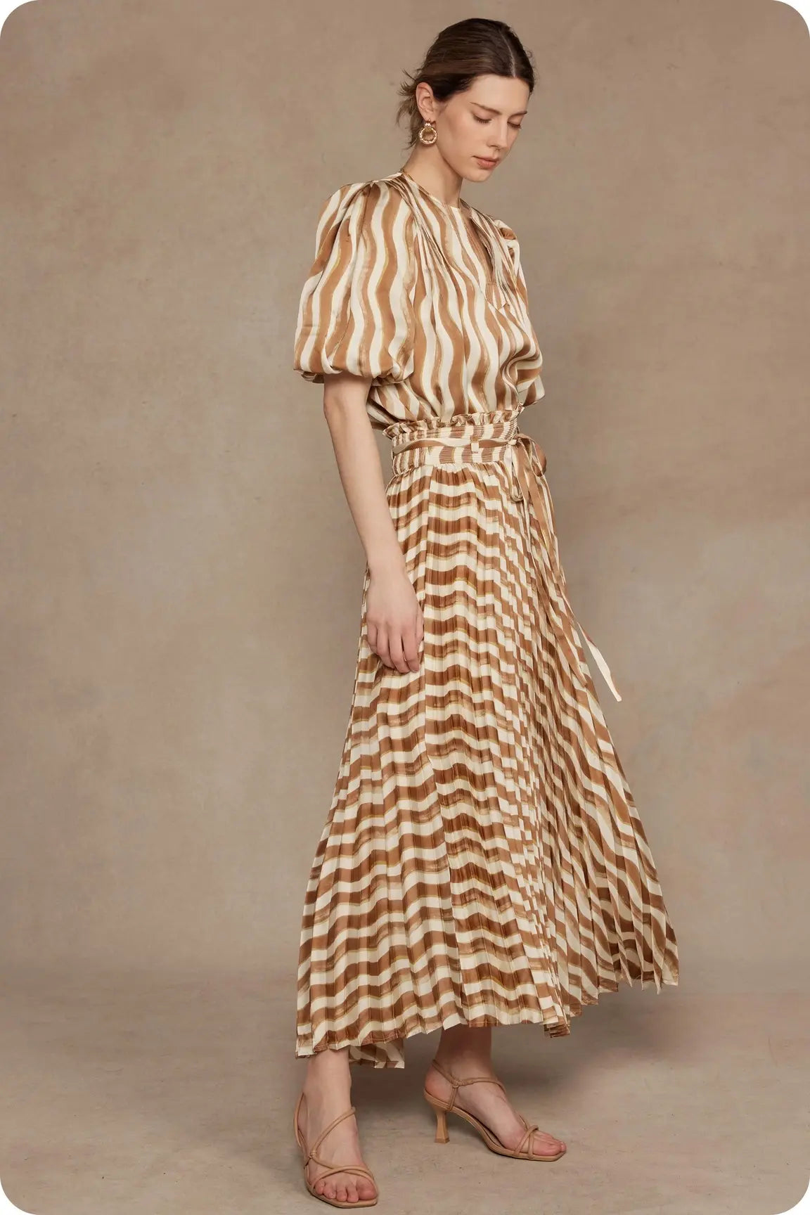 WAVY STRIPE PLEATED MIDI SKIRT