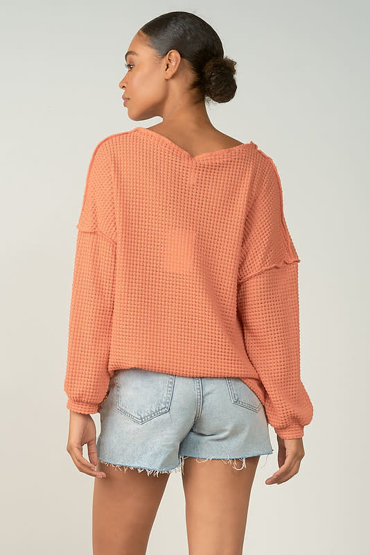 WAFFLE WEAVE V NECK TOP
