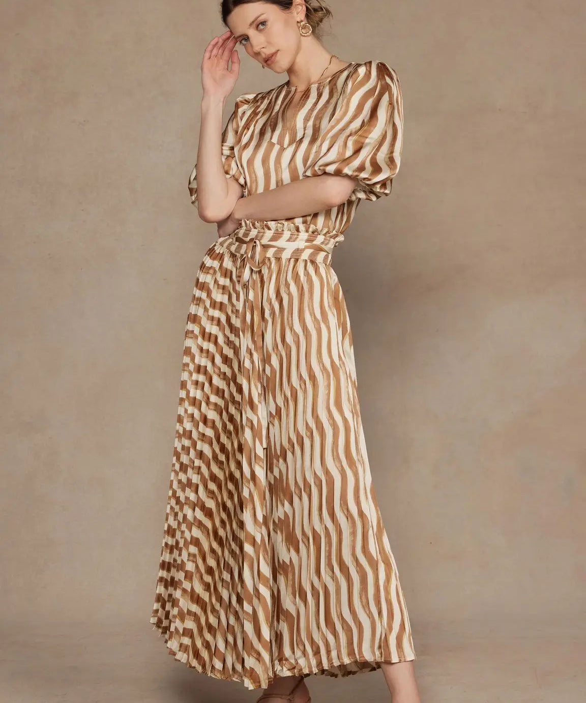 WAVY STRIPE PLEATED MIDI SKIRT