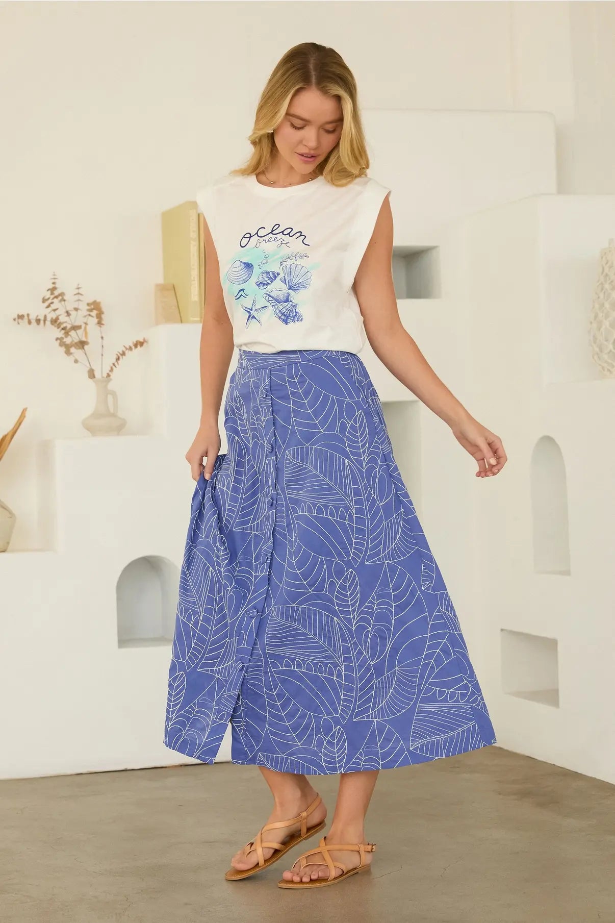 PALM EMB. ELASTIC WAIST SKIRT