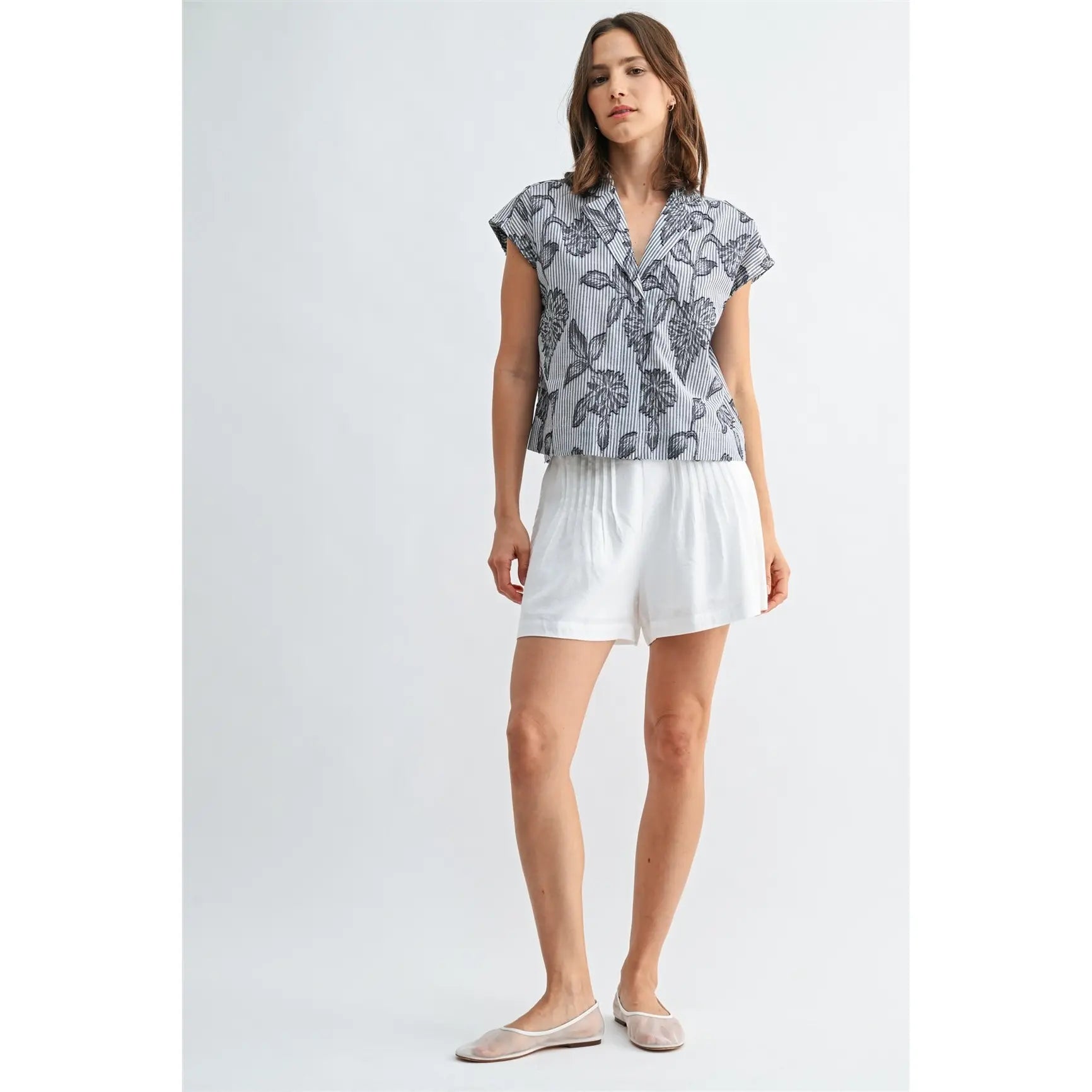 WIDE SHOULDER LAPEL PRINT TOP