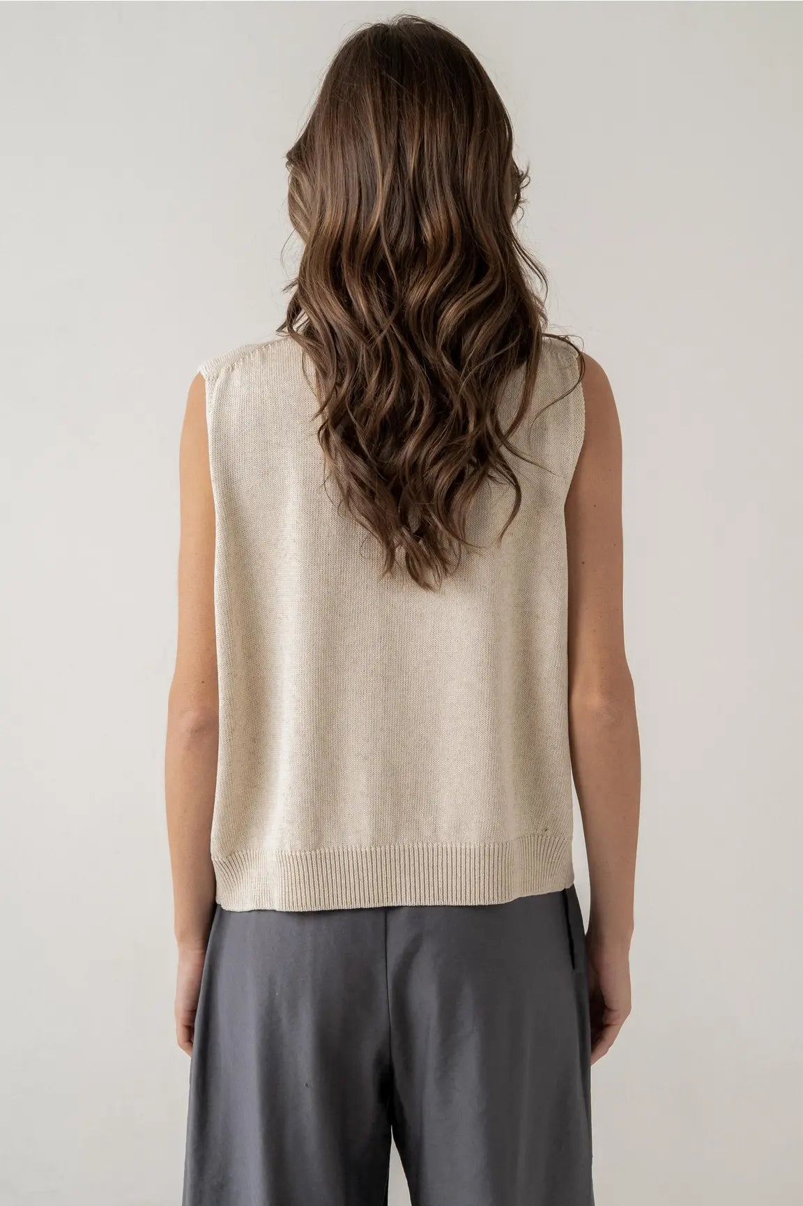 ZIP FRONT SLVLESS KNIT VEST