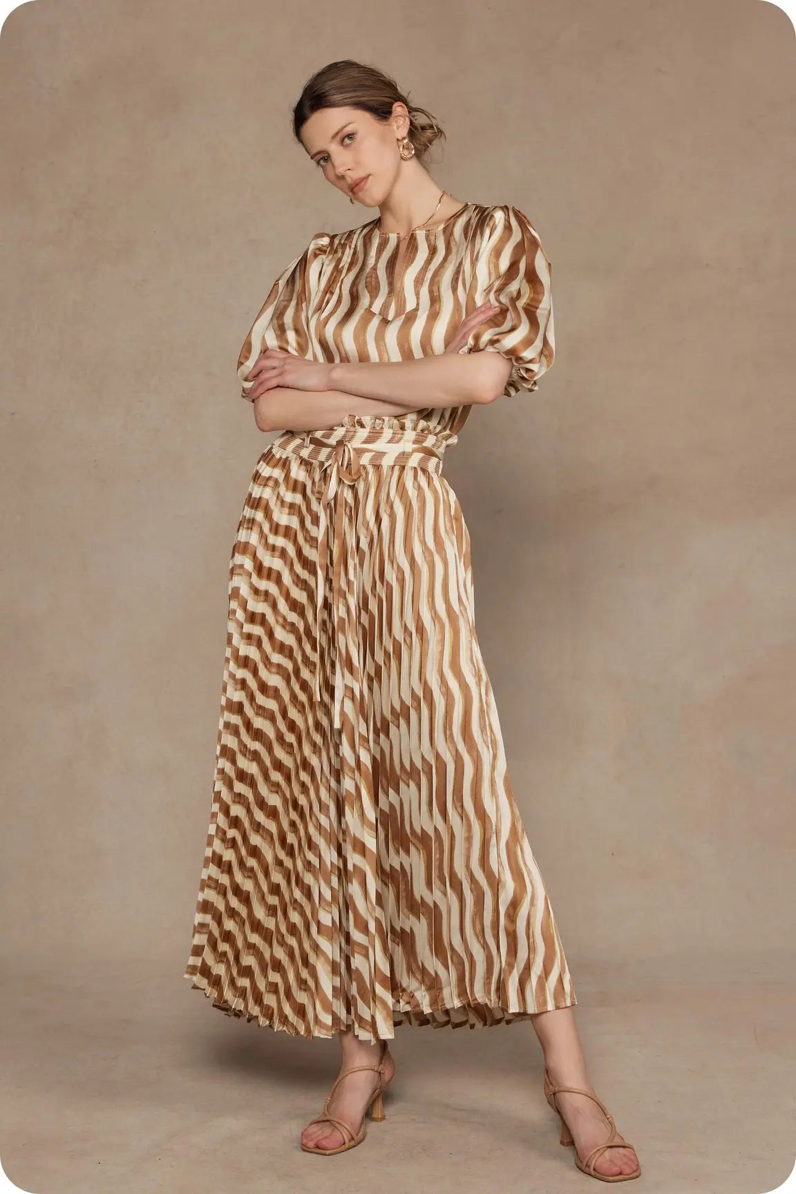 WAVY STRIPE PLEATED MIDI SKIRT