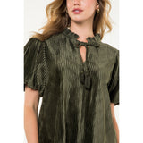 PUFF SLEEVE VELVET TOP
