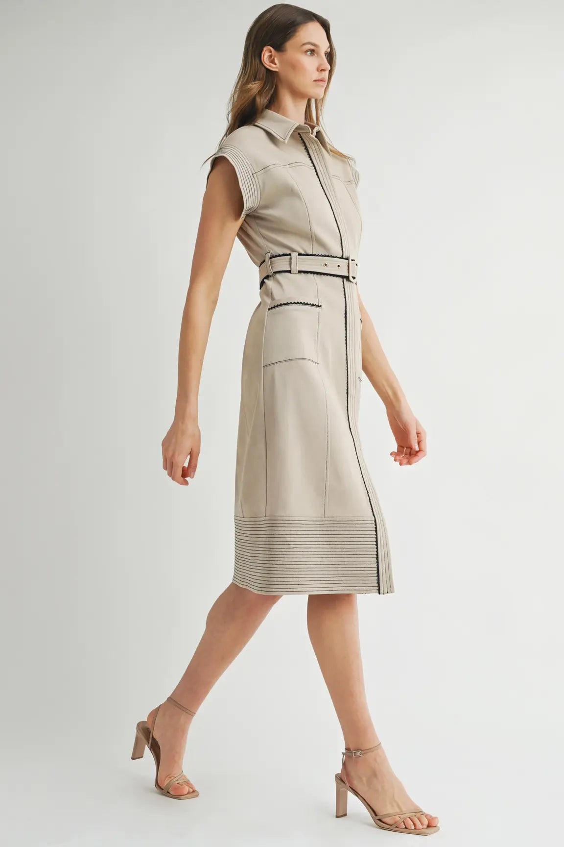 COLLARD BLACK ACCENT MIDI DRESS W/BELT