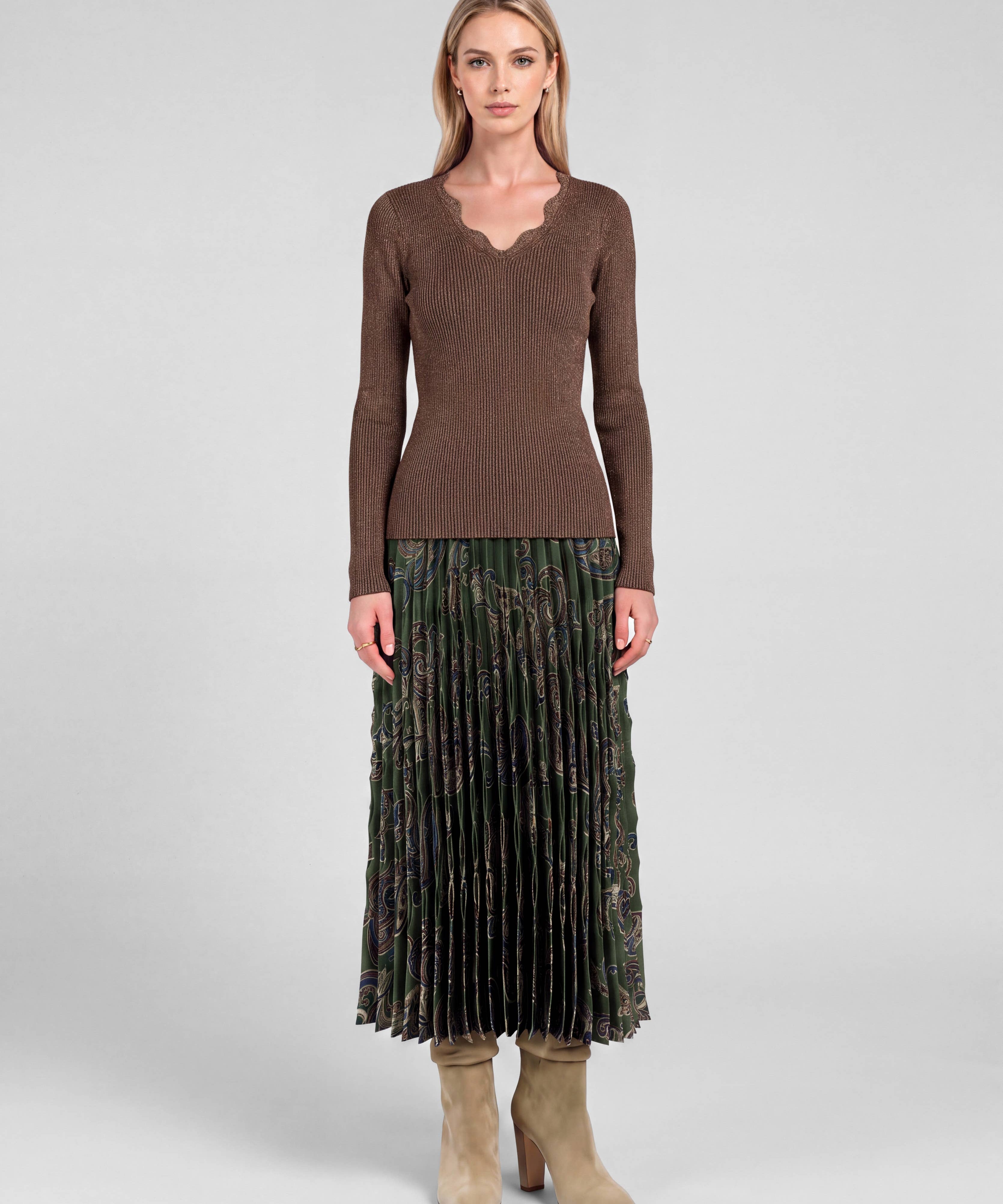 Metallic Ribbed Knit Scallop-Neck Top