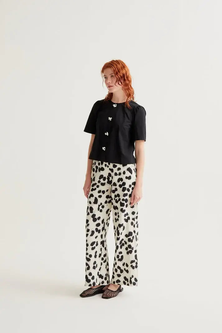 SSLV HEART BUTTON DOWN BLOUSE