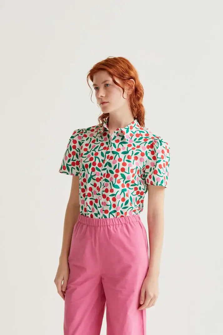 SSLV CHERRY PRINT BUTTON UP