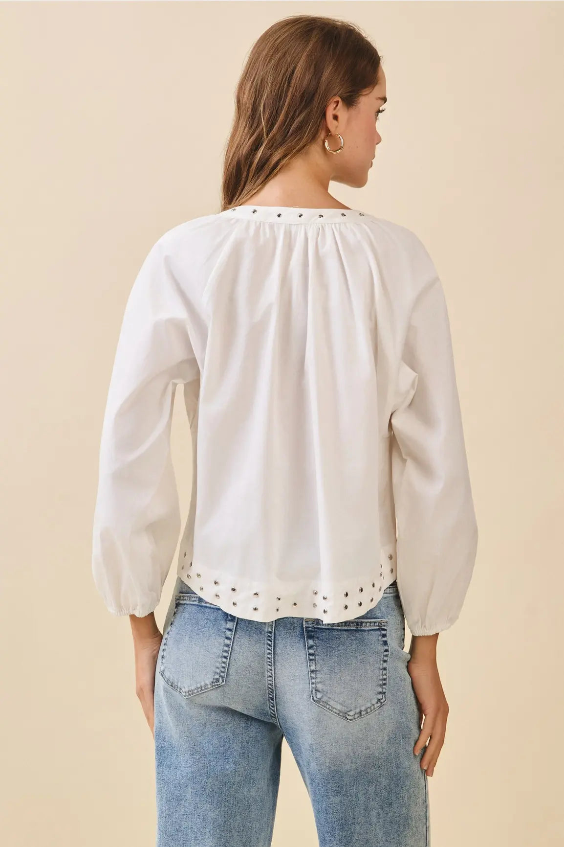 SILVER STUD LSLV BLOUSE