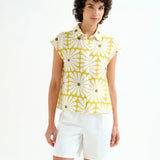 SSLV FLOWERBURST COLLARED TOP