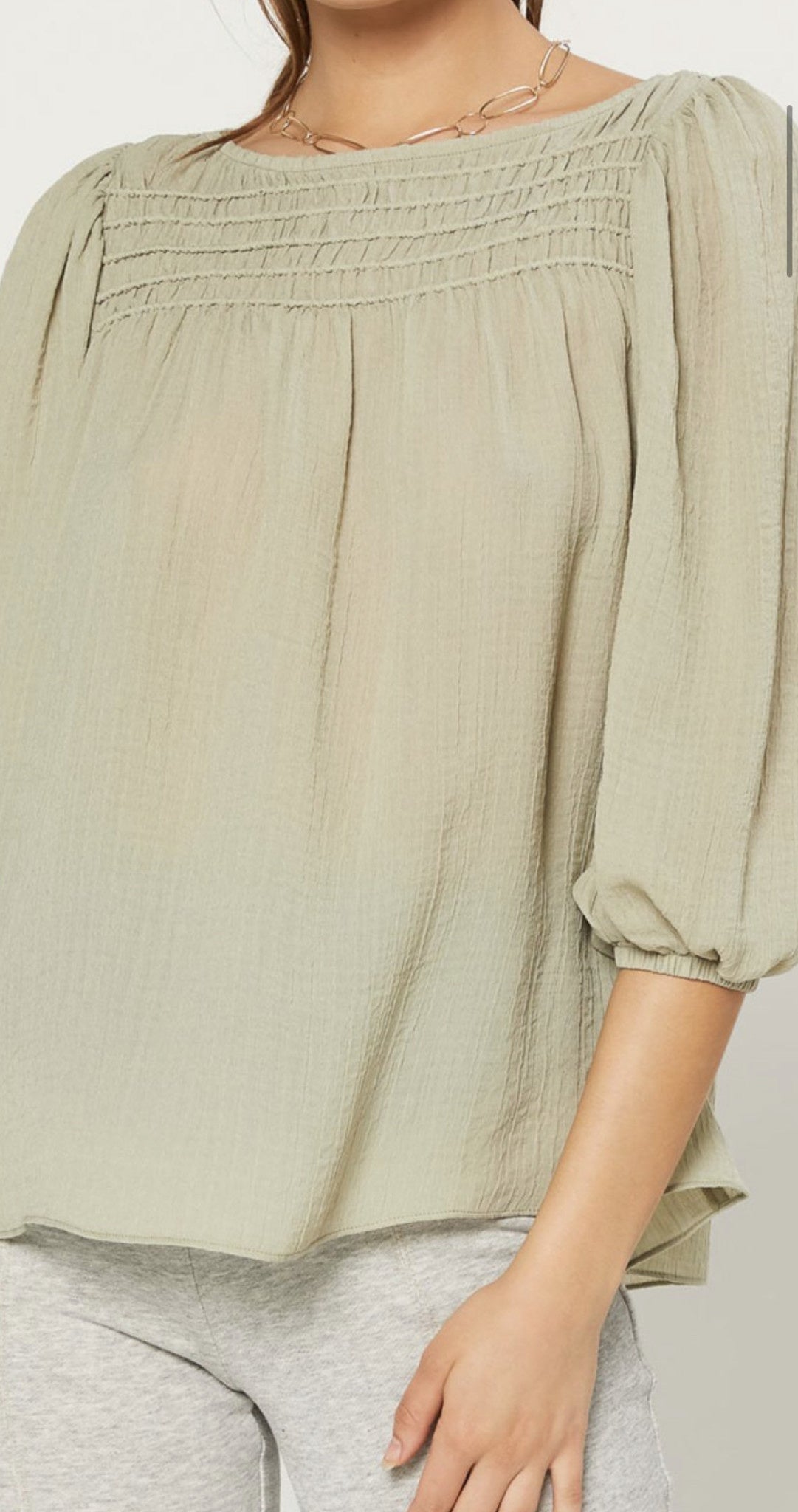 WIDE NECK CHEST SMOCKED TOP