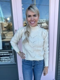 KNIT SWEATER W/ PEARL BUTTON DETAIL