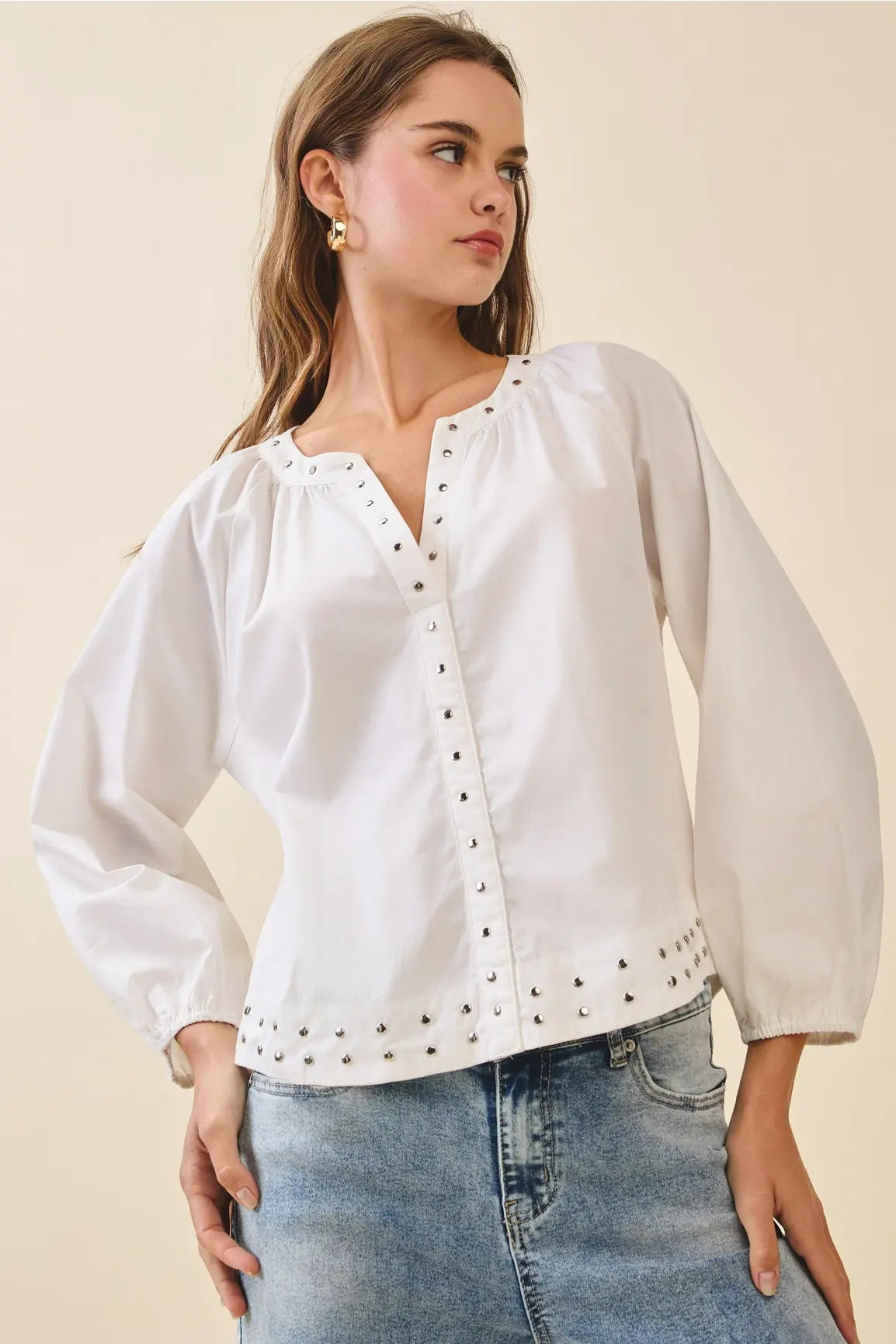 SILVER STUD LSLV BLOUSE