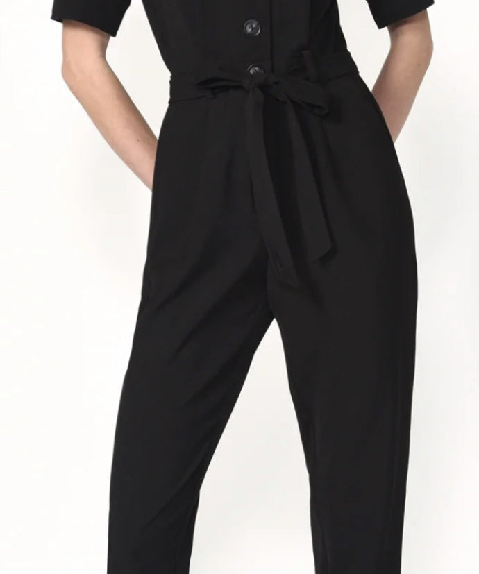 PUFF SSLV CREPE JUMPSUIT
