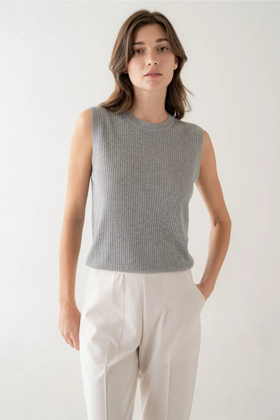 RIBBED SLVLESS KNIT TANK