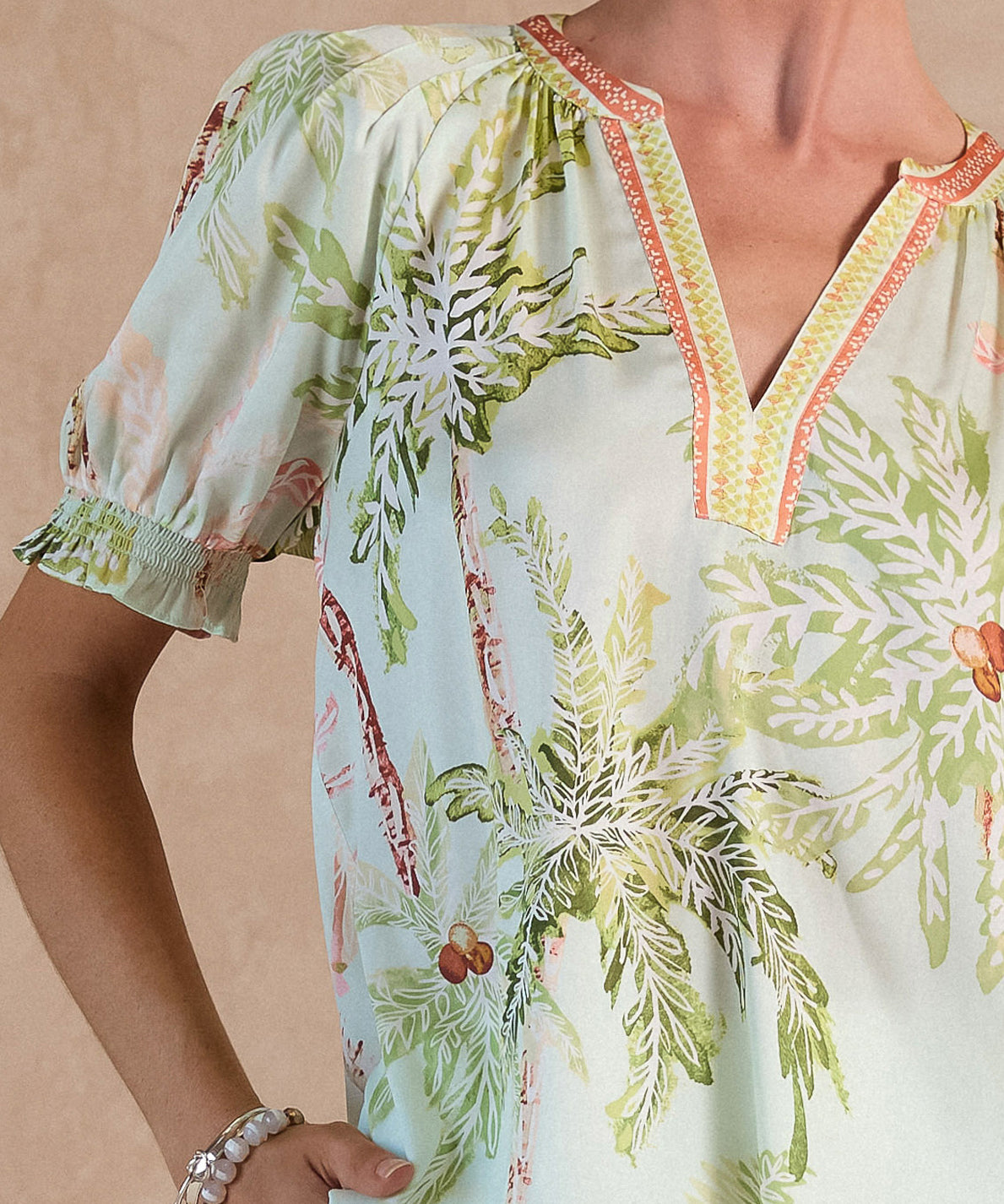 TROPICAL PRINT SSLV TOP