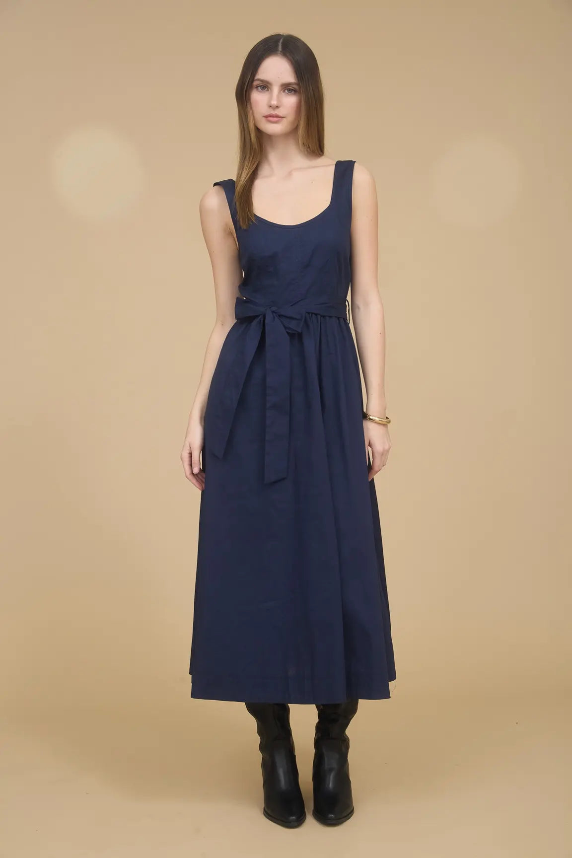 SLVLESS A-LINE MIDI W/ TIE BELT