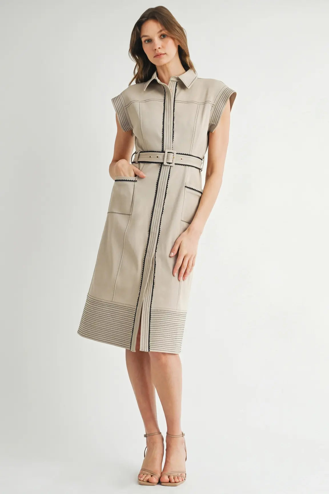 COLLARD BLACK ACCENT MIDI DRESS W/BELT