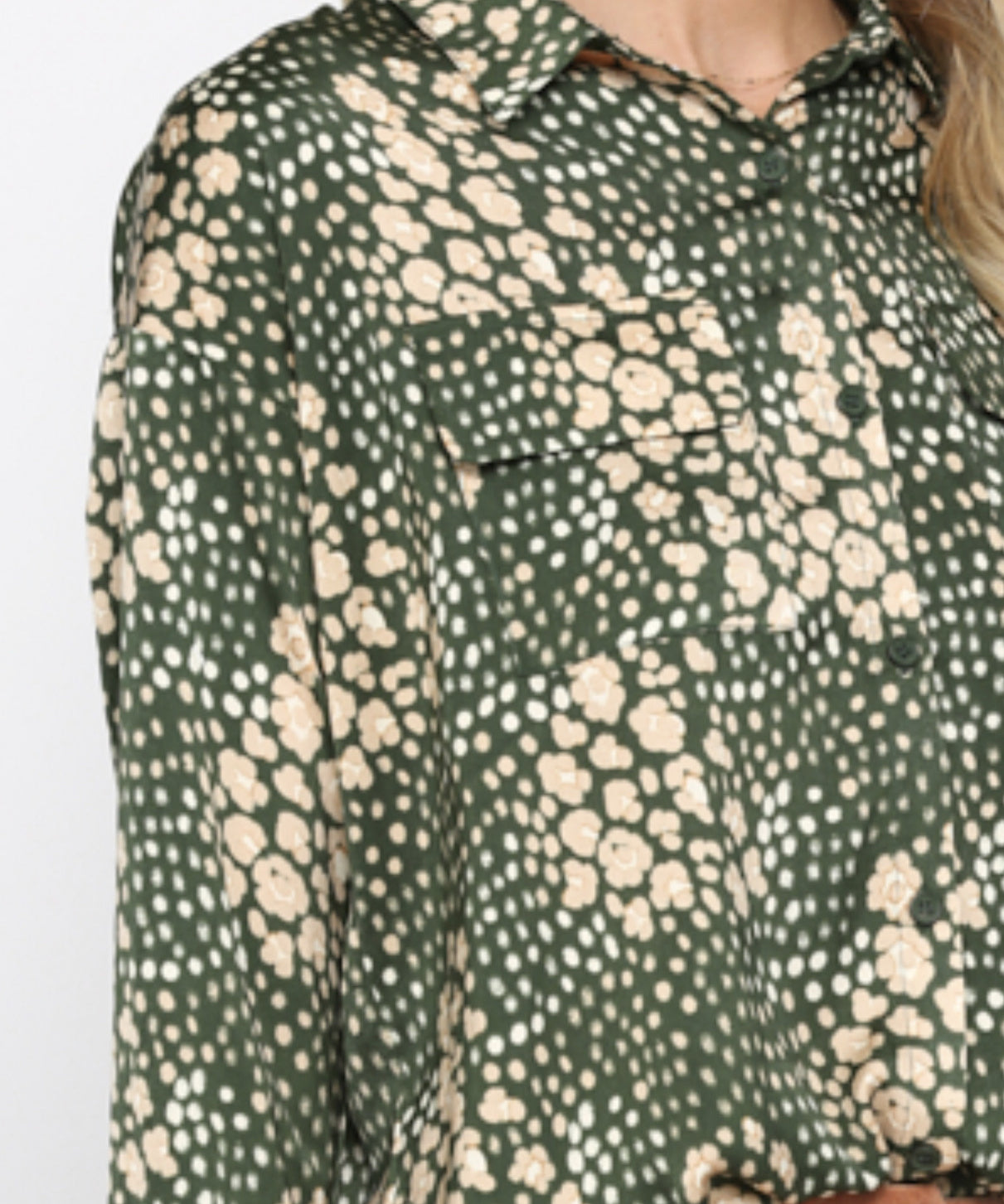 SATIN LSLV DBL POCKET PRINT TOP