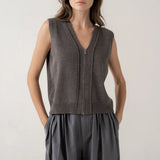 ZIP FRONT SLVLESS KNIT VEST