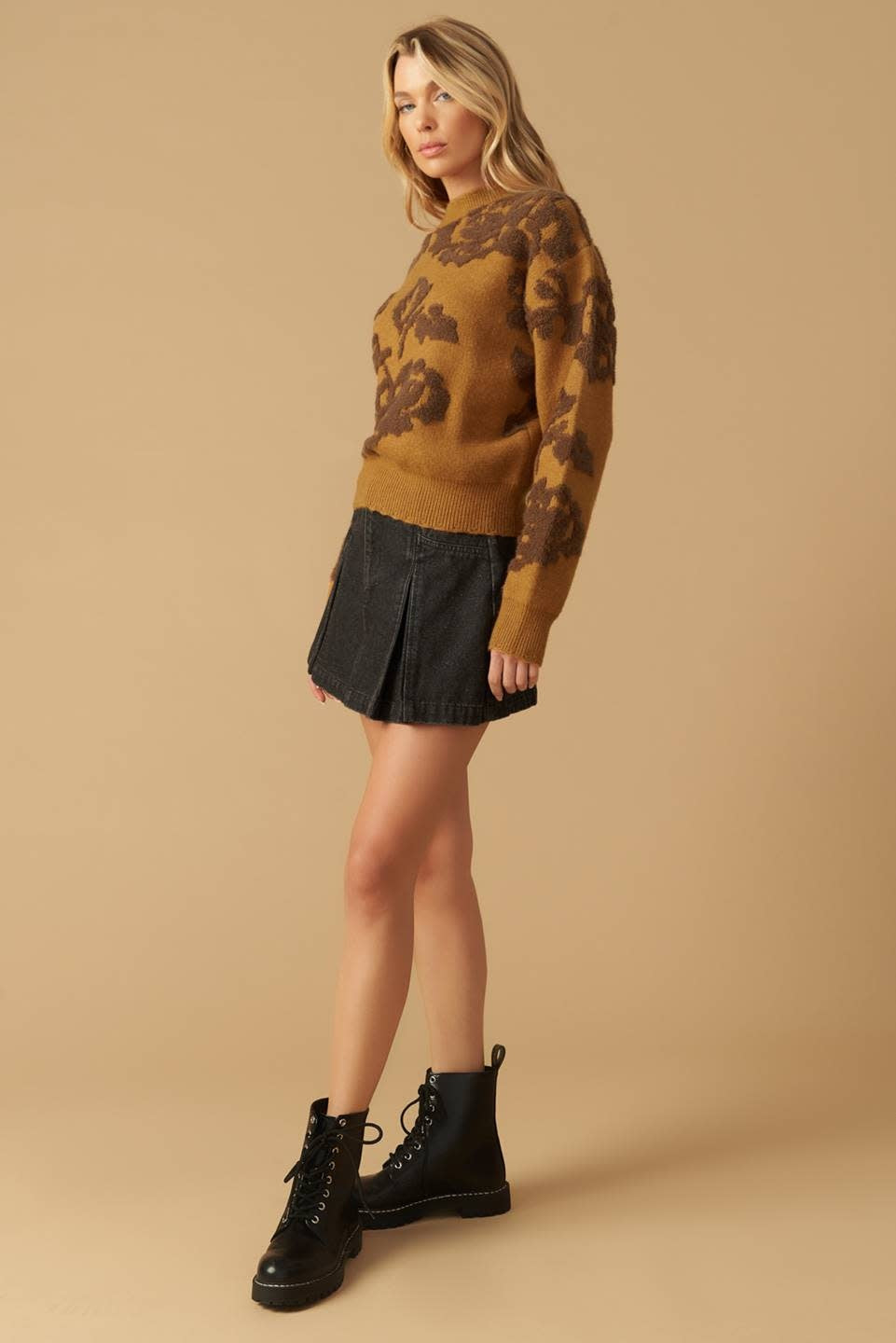 TEXTURED PULLOVER SWEATER