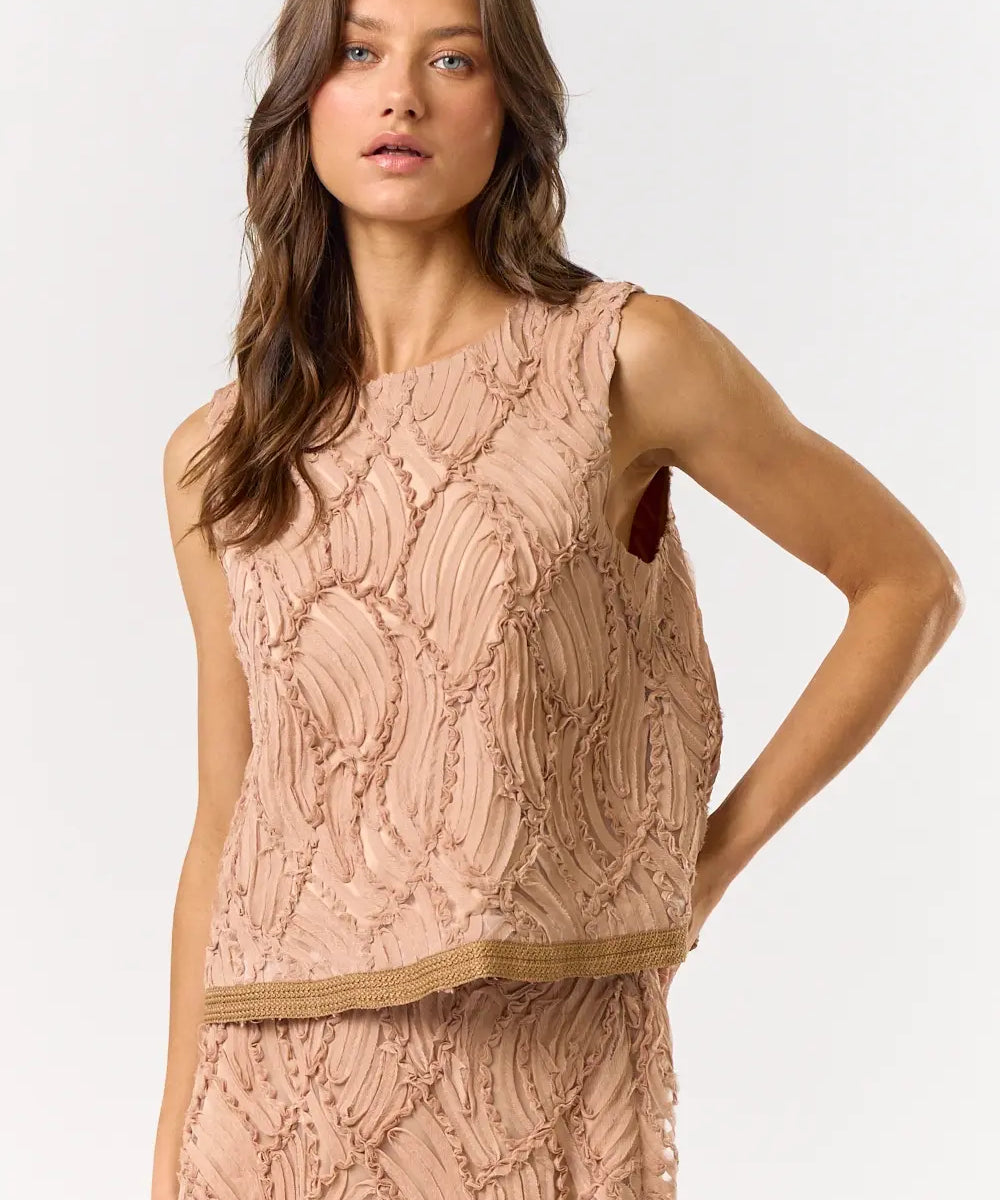 SLVLESS TEXTURED TOP