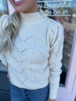 KNIT SWEATER W/ PEARL BUTTON DETAIL
