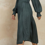 V NECK MIDI DRESS W/SMOCKED CUFFS