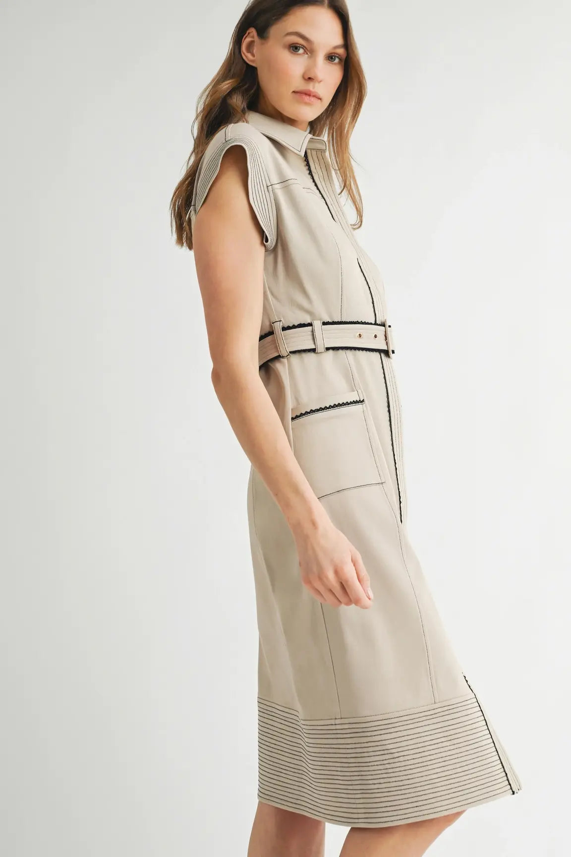 COLLARD BLACK ACCENT MIDI DRESS W/BELT
