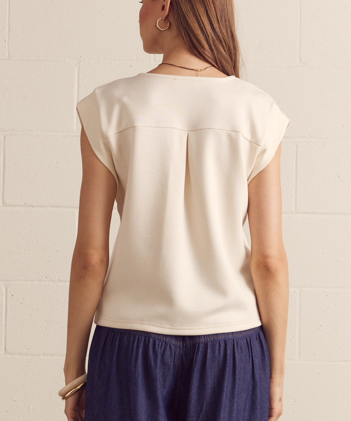 SOFT KNIT V NECK BLOUSE